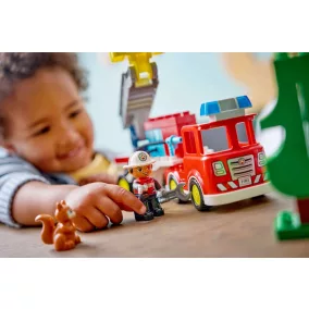   LEGO DUPLO Town 10473 Tűzoltóautó tömlővel és tűzoltóval