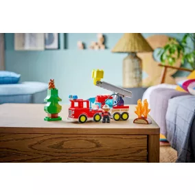   LEGO DUPLO Town 10473 Tűzoltóautó tömlővel és tűzoltóval