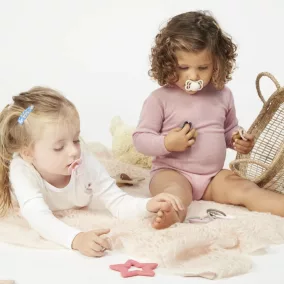 BIBS pillangó szilikon cumi púderrózsaszín
