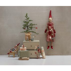 Maileg Pixy manó - Piros kockás pulcsi - 26 cm