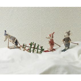   Maileg Síelő egérke sífelszereléssel - Szürke - Big brother