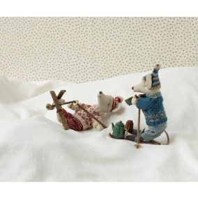 Maileg Síelő egér apuka sífelszereléssel - Kék