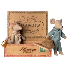 Maileg Egér Anya és apa szivardobozban