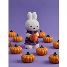Bon Ton Toys Miffy tökruhás plüss - Narancssárga - 24 cm