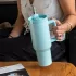 Rex London Thermo pohár fogantyúval 1,2 L - Menta