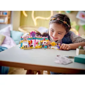 LEGO Friends 42649 Heartlake City édességbolt