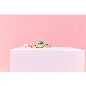 LEGO Friends 42678 Kisteherautó kisállatfelszerelésekkel