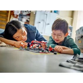   LEGO City Formula 1 60443 F1®-es boxutca és személyzet, Ferrari autóval