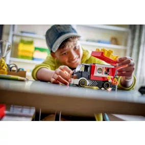   LEGO City Great Vehicles 60488 Sültkrumpli-árus büfékocsi