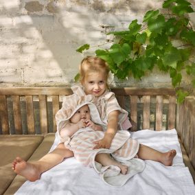 Elodie Details Fürdőponcsó - Candy Stripes