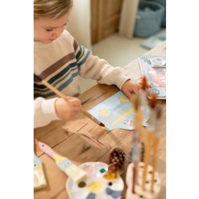 Little Dutch Jim garázsa dekorkönyv ollóval