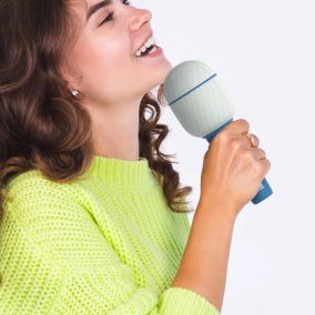 MOB Karaoke Mikrofon Beépített Hangszóróval - Kék