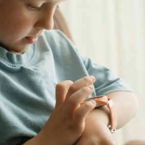 Kidywolf K-Watch interaktív karóra - korall