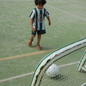 Konges Slojd Felfújható focikapu labdával