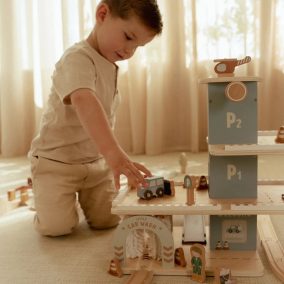 Little Dutch parkolóház lifftel