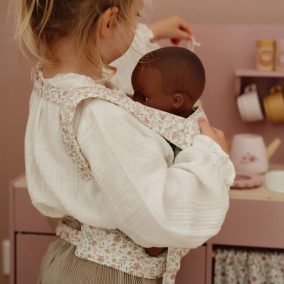 Little Dutch játék babahordozó - Fairy Garden