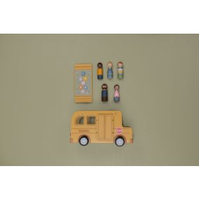 Little Dutch iskolabusz figurákkal