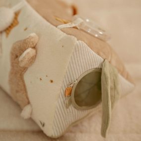   Little Dutch plüss készségfejlesztő háromszög - Newborn Naturals