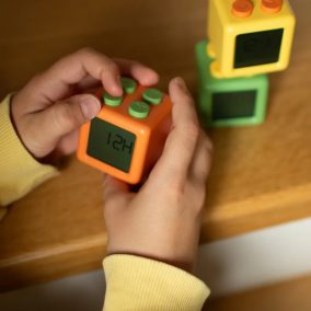   Mary's Lego kocka digitális ébresztőóra - Narancssárga