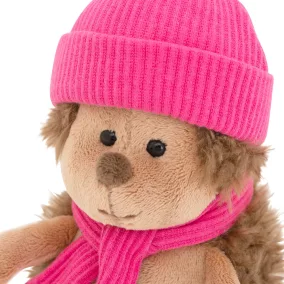 Orange Toys - Süni pink sálban és sapiban 18 cm