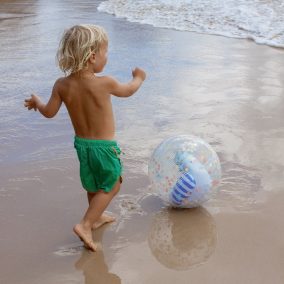   Sunnylife 3D felfújható strandlabda - Sid the Seagull Blue Stripe