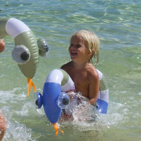   Sunnylife felfújható vízi nudli szett (2 db) - Into the Wild