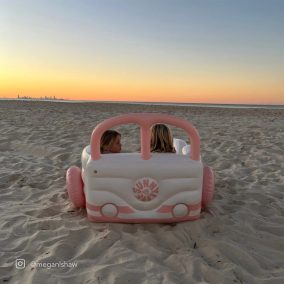 Sunnylife felfújható gyerekágy - Summer Van Candy