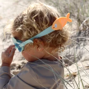 Sunnylife gyerek úszószemüveg - Finn the Fish Aqua Blue