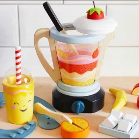   Tender Leaf Fa turmixgép pohárral, gyümölcsökkel és jégkockákkal