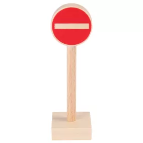Behajtani tilos közlekedési tábla fából