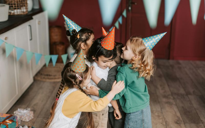 Ovis szülinap ötletek: ajándékok, dekoráció, programok