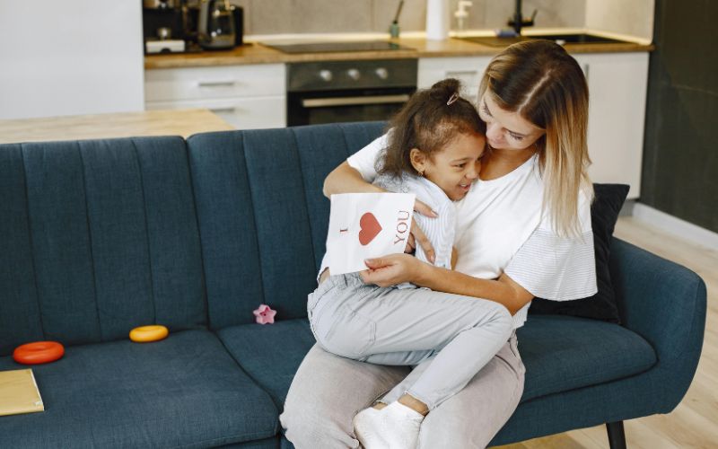 Anyák napja: dátuma, eredete, ünneplése