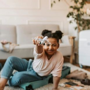 Repülés babával, gyerekkel: tippek a nyugodt  utazáshoz