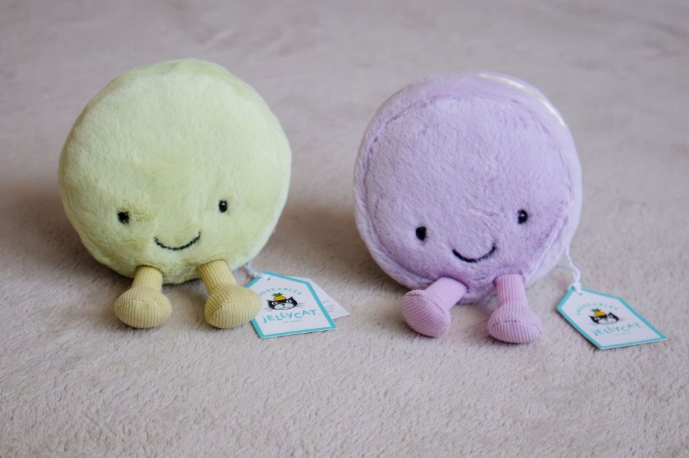 Jellycat plüss - Max macaron - pisztácia
