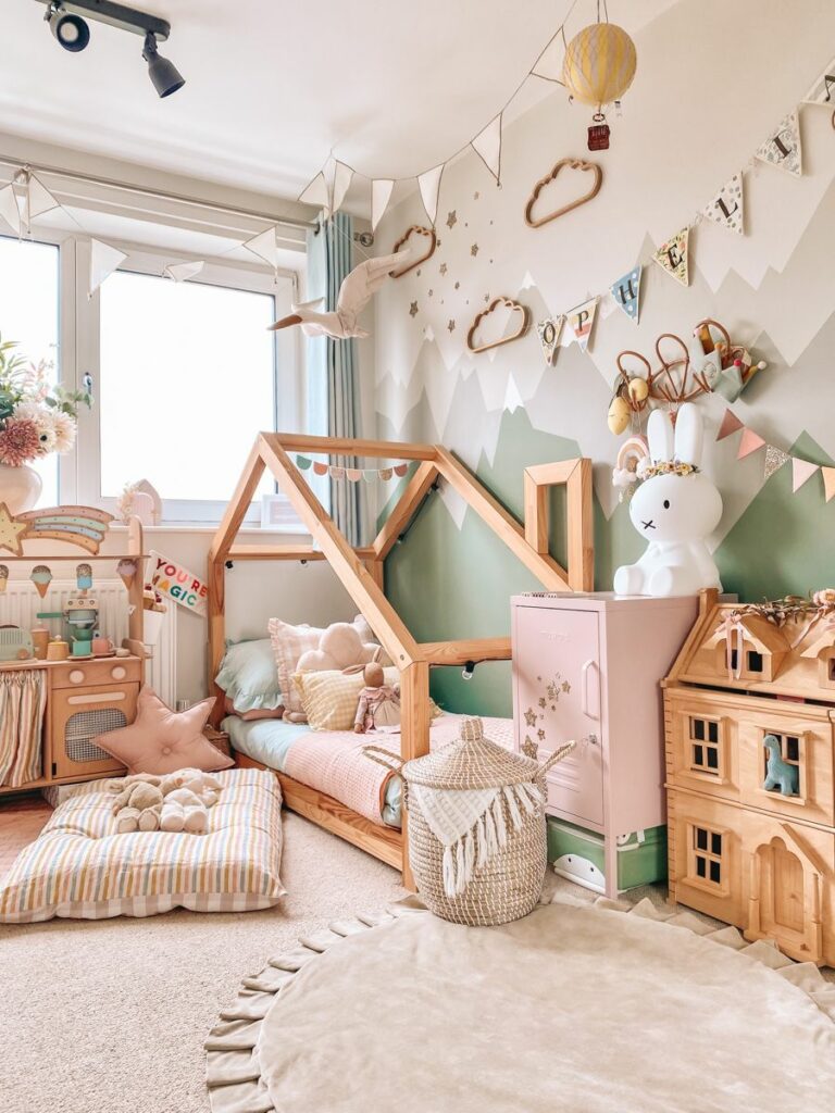 House bed dolls house and play kitchen in Ophelias bedroom