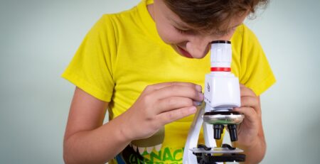Legjobb gyerek mikroszkóp: 5 szempont a választáshoz